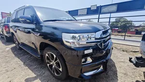 Toyota Land Cruiser 5.7 V8 VX-S 2021 Black