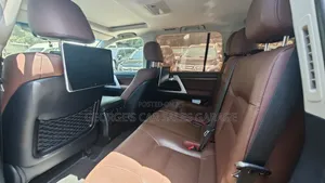 Toyota Land Cruiser 5.7 V8 VX-S 2021 Black