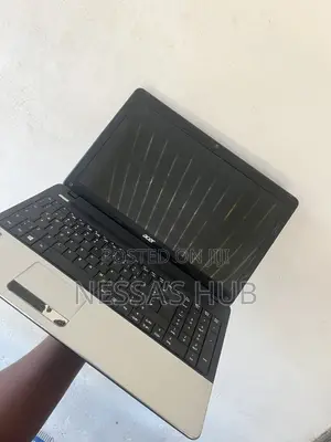 Laptop Acer Aspire E1 8GB Intel Core i3 HDD 1T