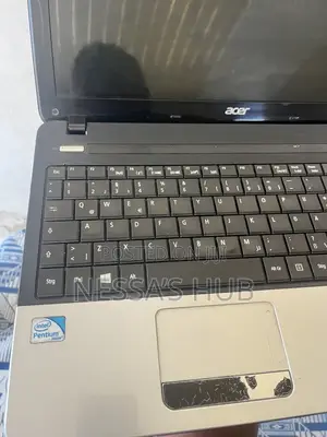 Laptop Acer Aspire E1 8GB Intel Core i3 HDD 1T