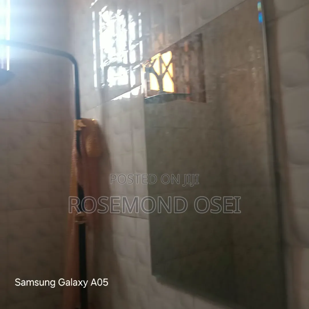 1bdrm Apartment in Foster Home, Frafraha for rent