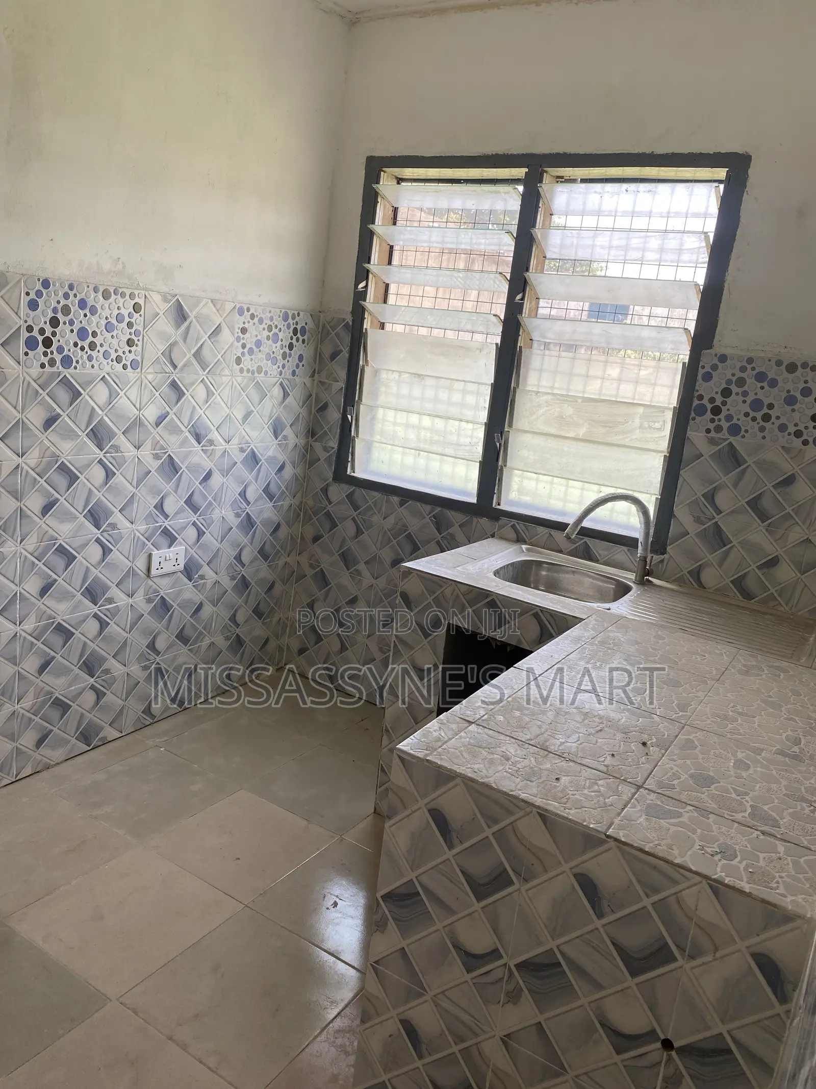 1bdrm House in Awoshie for rent