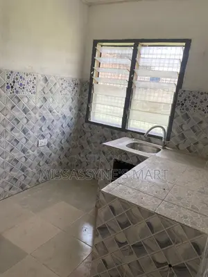 1bdrm House in Awoshie for rent