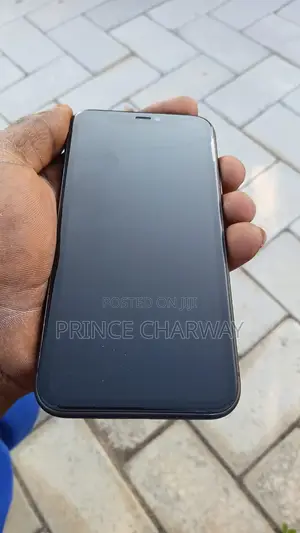 Apple iPhone 11 64 GB Black