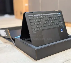 New Laptop HP OmniBook X Flip 14" 16GB Intel Core Ultra 5 SSD 512GB
