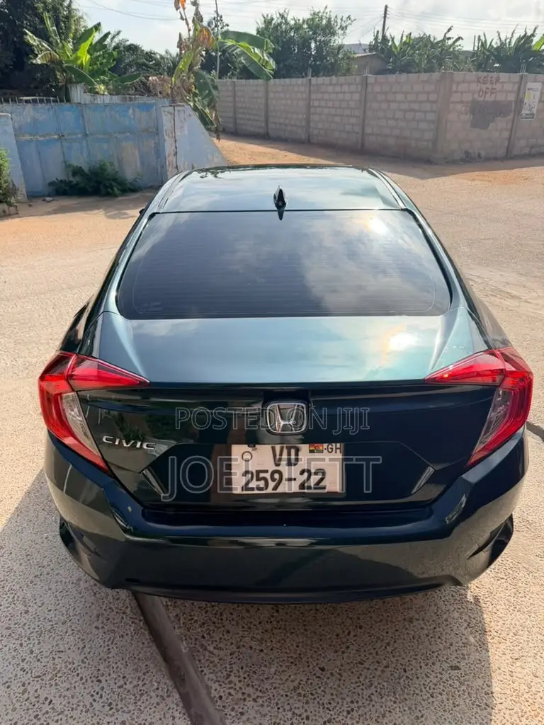 Honda Civic 2017 Green