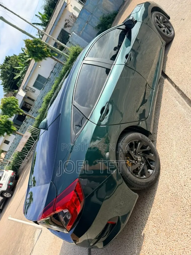 Honda Civic 2017 Green