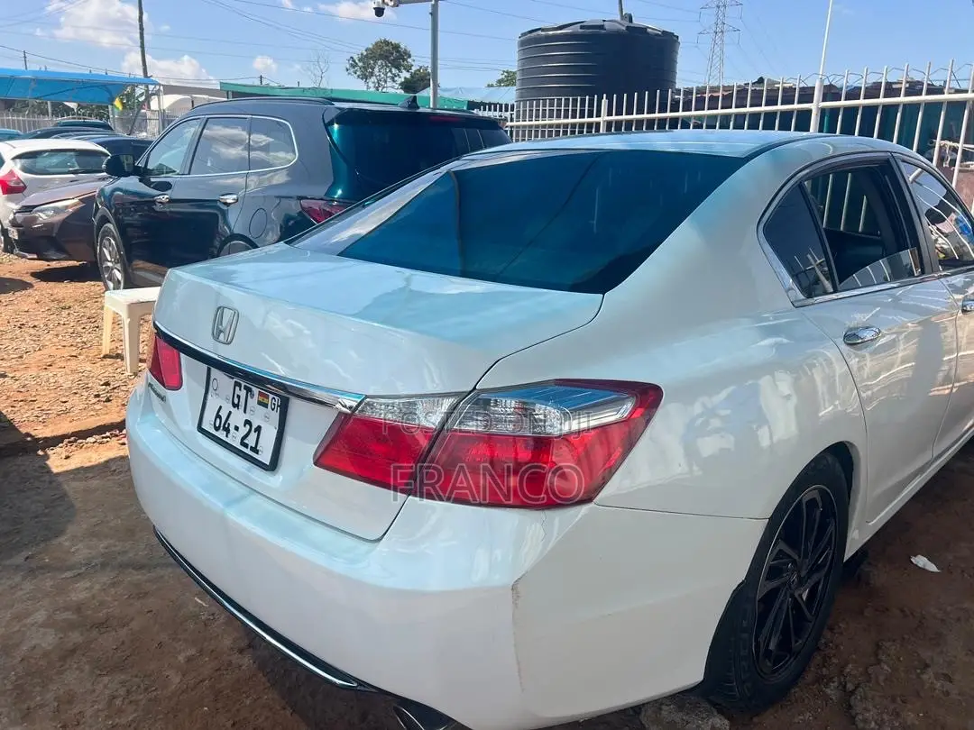 Honda Accord EX 4dr Sedan (2.4L 4cyl CVT) 2015 White