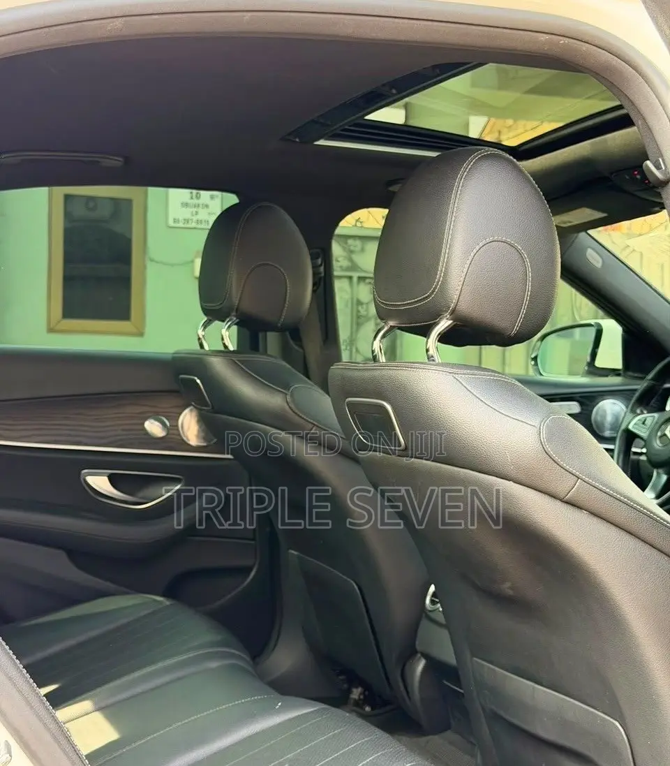 Mercedes-Benz E300 4Matic AWD Sedan (2.0L 4cyl 9A) 2017 White