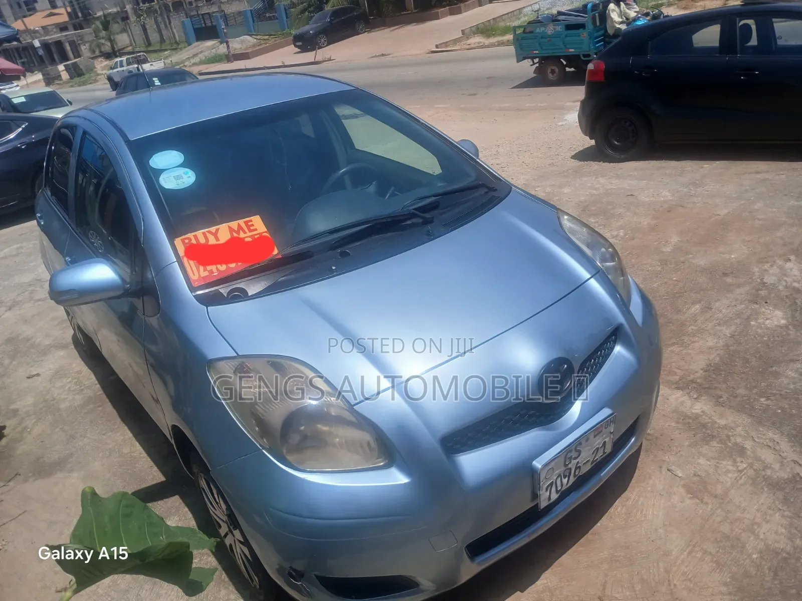 Toyota Vitz 2010 Red
