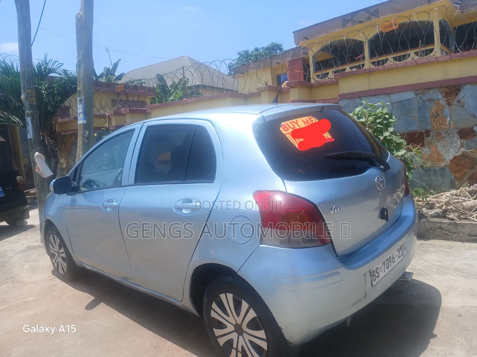 Toyota Vitz 2010 Red