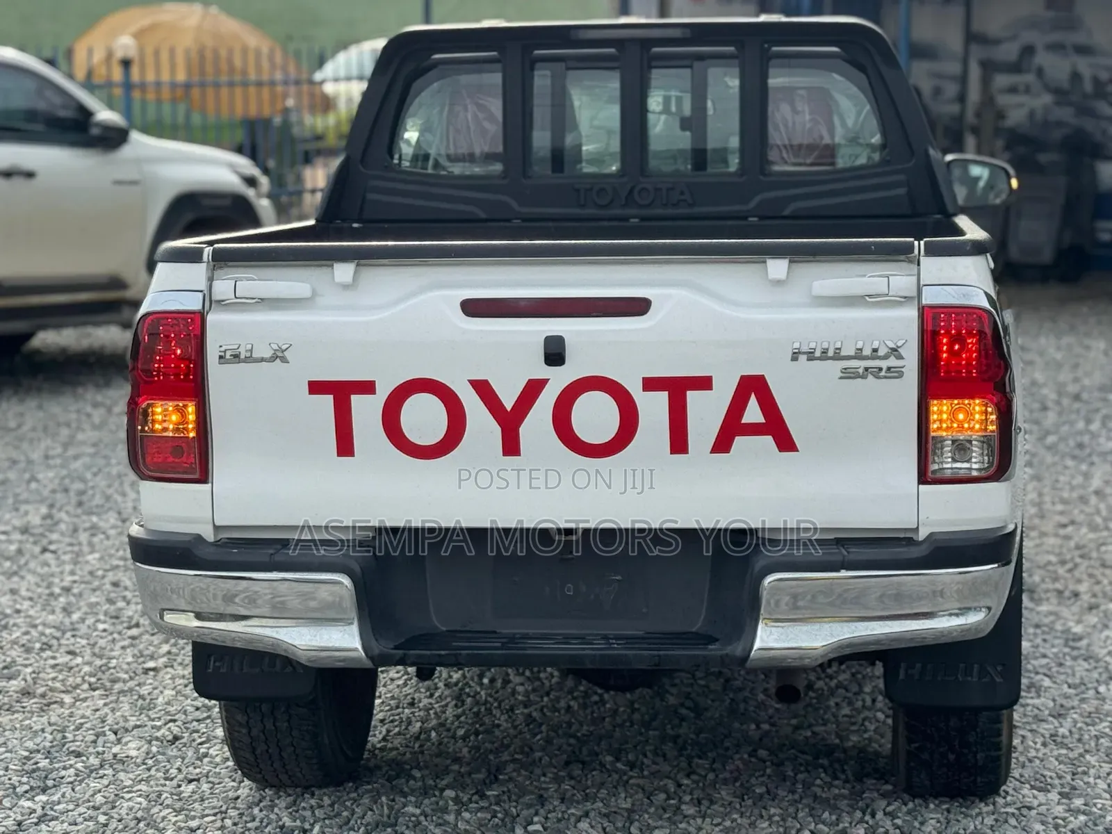 New Toyota Hilux 2025 White