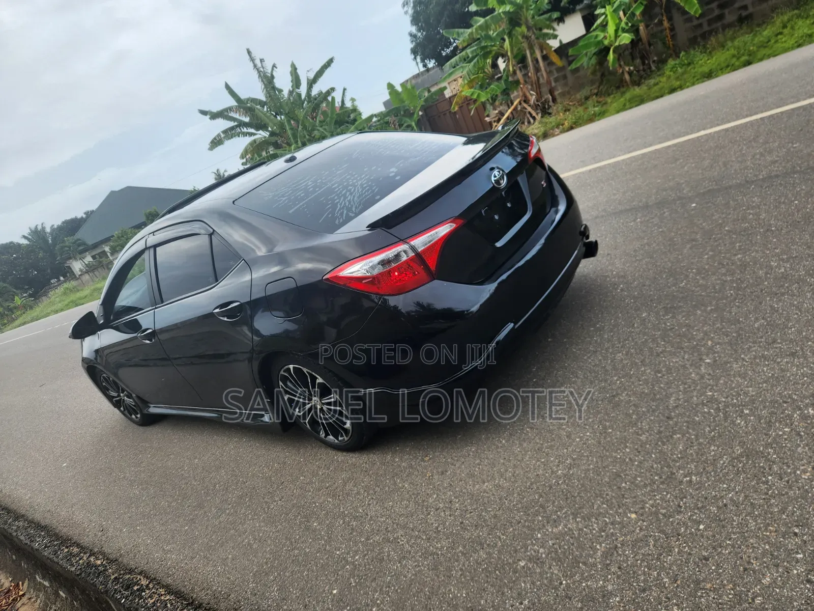 Toyota Corolla 2016 Black