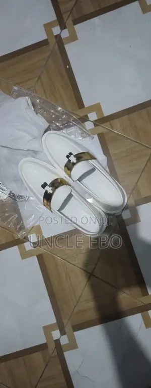 Men's Shiny White Shoe