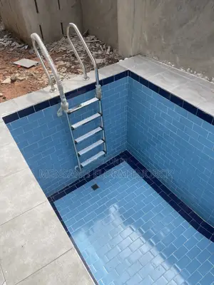 Swimming Pool Service