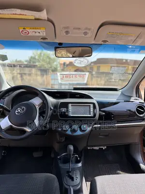 Toyota Vitz 2014 Brown