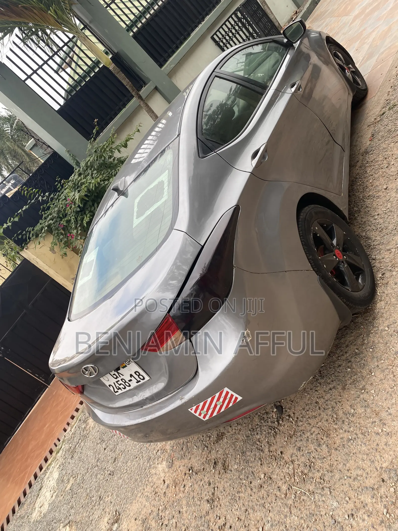 Hyundai Elantra GLS Sedan FWD (1.8L 4cyl 6M) 2013 Gray
