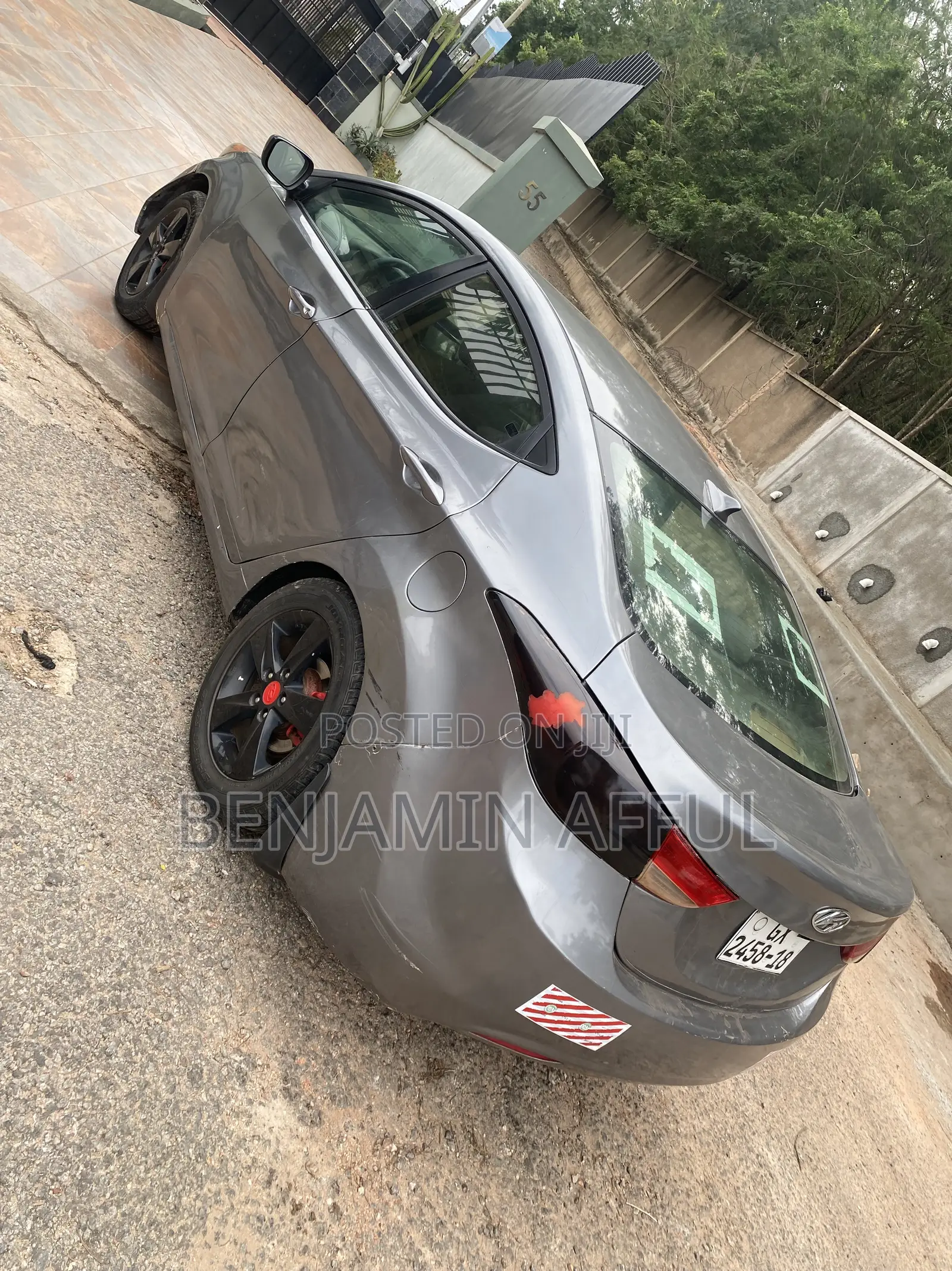 Hyundai Elantra GLS Sedan FWD (1.8L 4cyl 6M) 2013 Gray