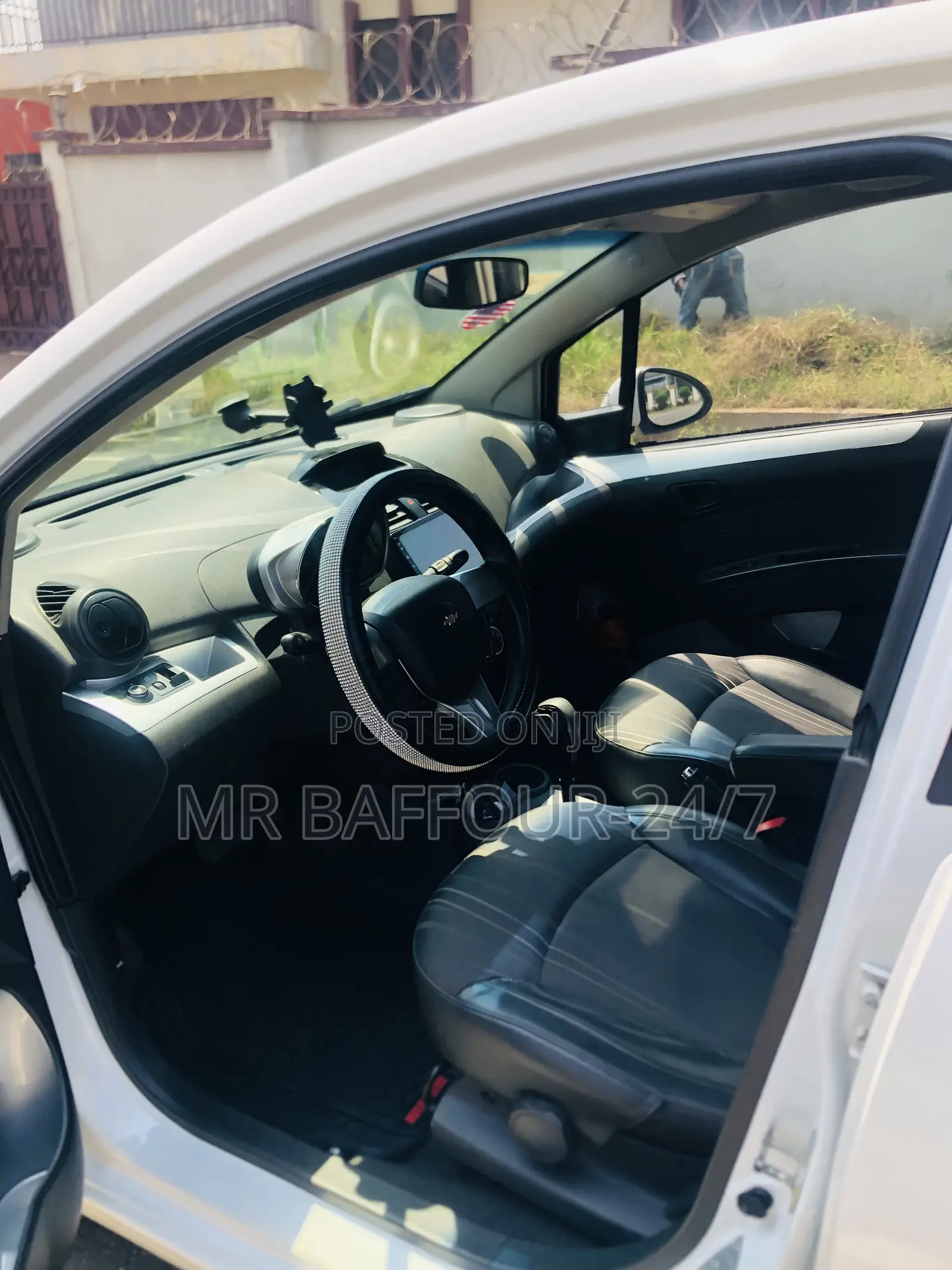 Chevrolet Spark 2LT 2013 White