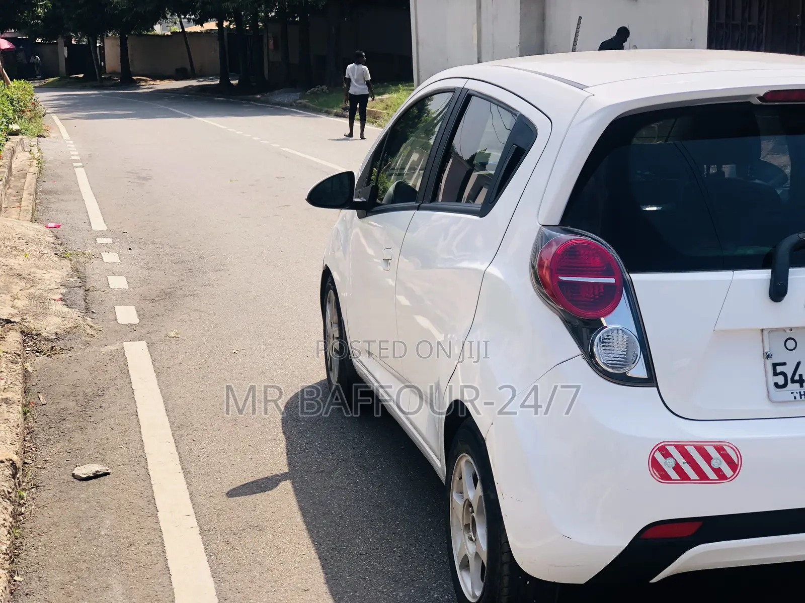 Chevrolet Spark 2LT 2013 White