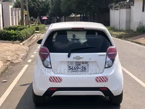 Chevrolet Spark 2LT 2013 White