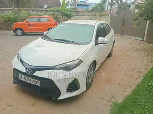 Toyota Corolla LE Eco Plus 4dr Sedan (1.8L 4cyl CVT) 2015 White