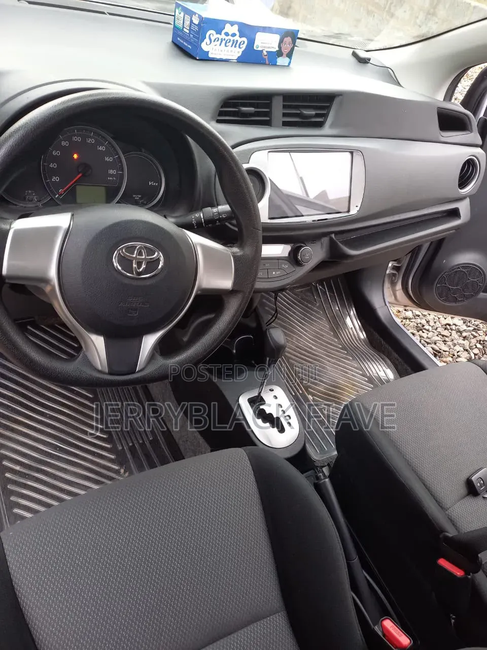 Toyota Vitz 2013