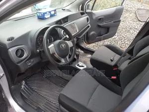 Toyota Vitz 2013