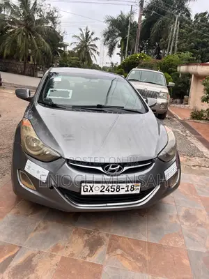 Hyundai Elantra GLS Sedan FWD (1.8L 4cyl 6M) 2013 Gray