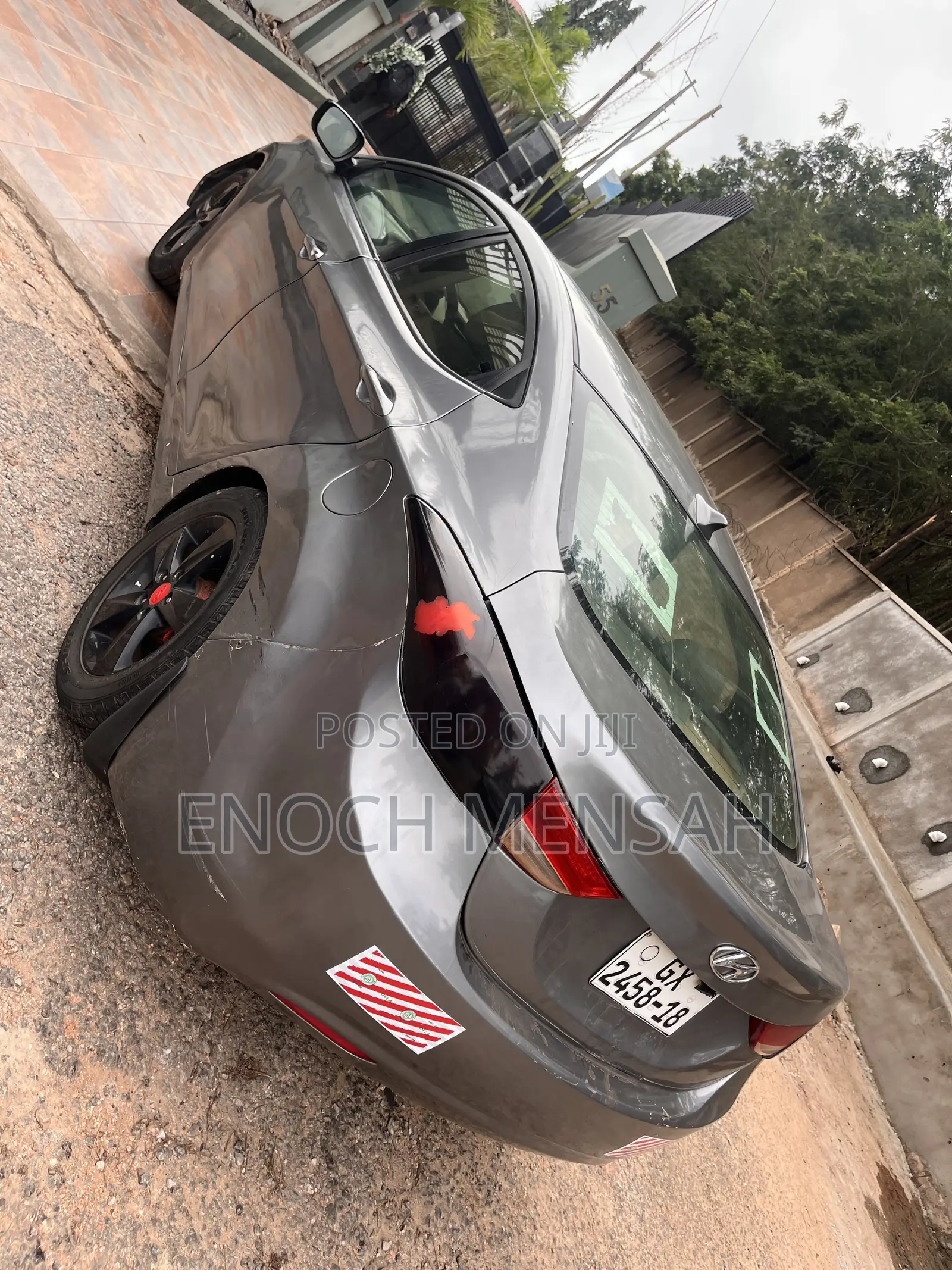 Hyundai Elantra GLS Sedan FWD (1.8L 4cyl 6M) 2013 Gray