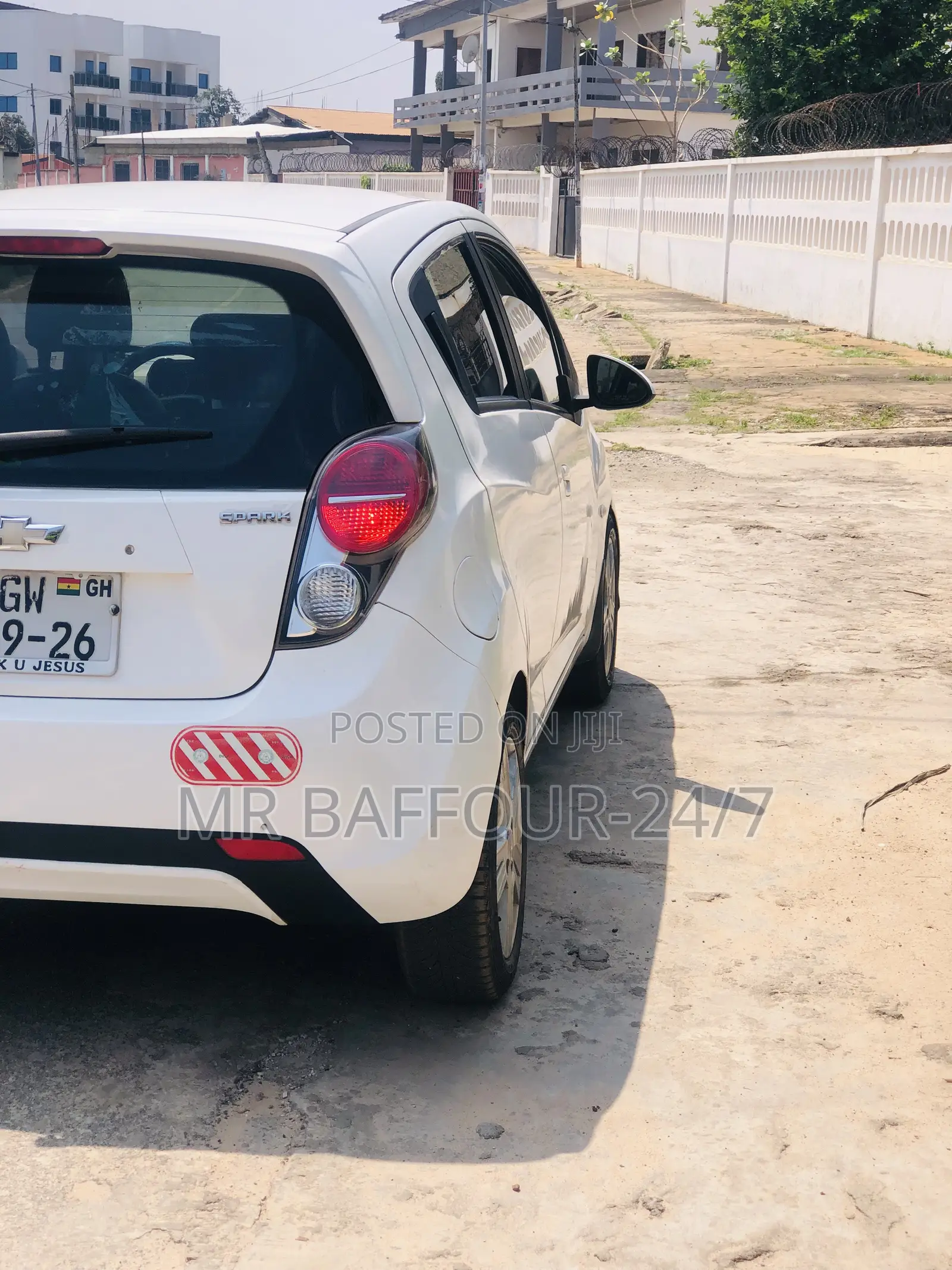 Chevrolet Spark 2LT 2013 White