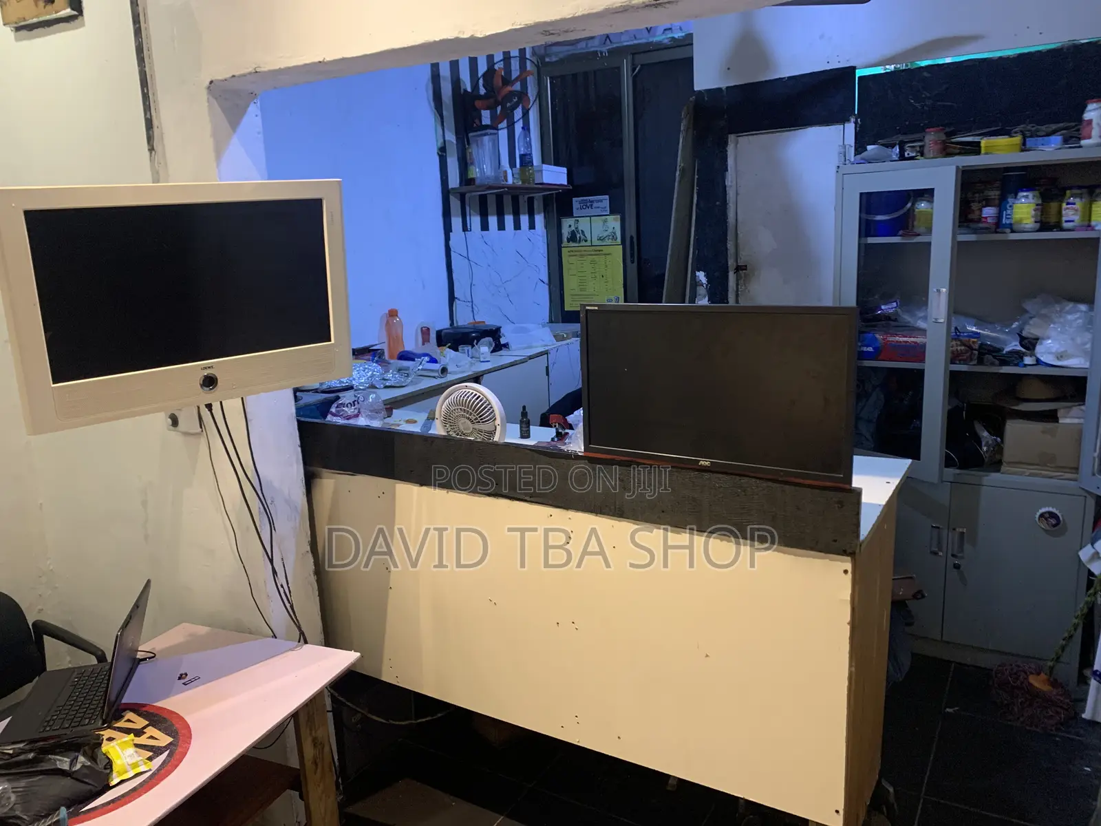 Shop for Rent / Washroom, Meter, Billboard, Fans, Light, Available