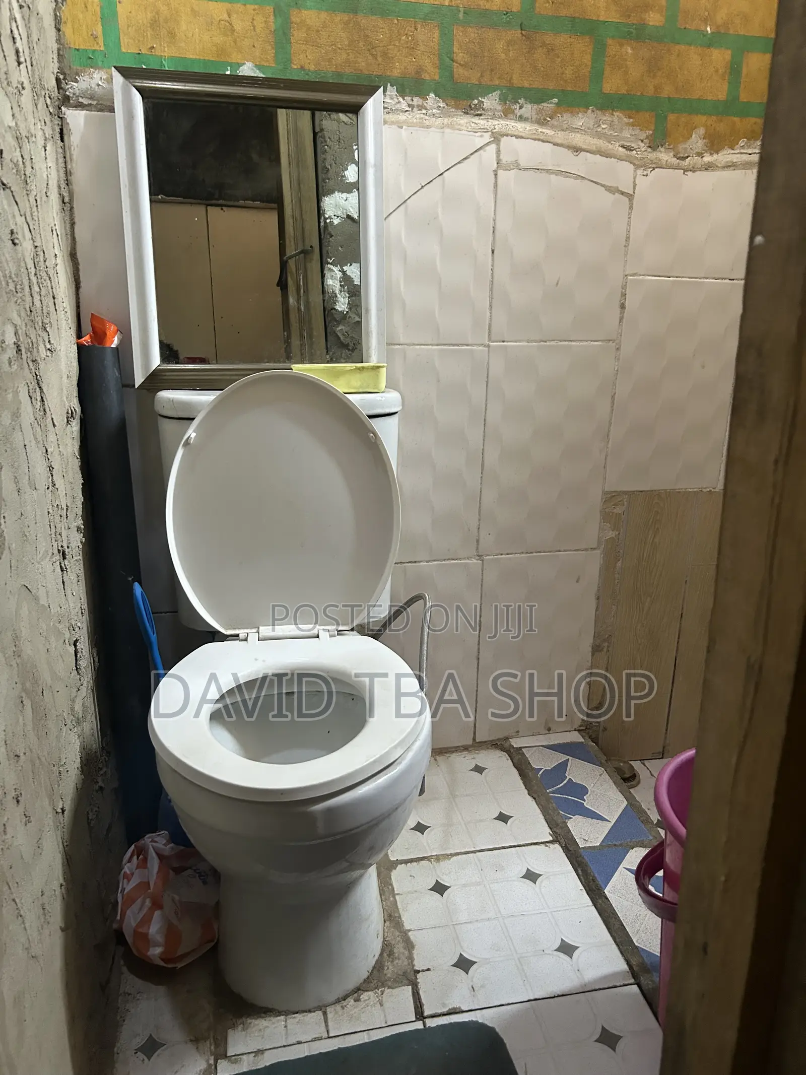 Shop for Rent / Washroom, Meter, Billboard, Fans, Light, Available