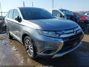 Mitsubishi Outlander 2016 Gray