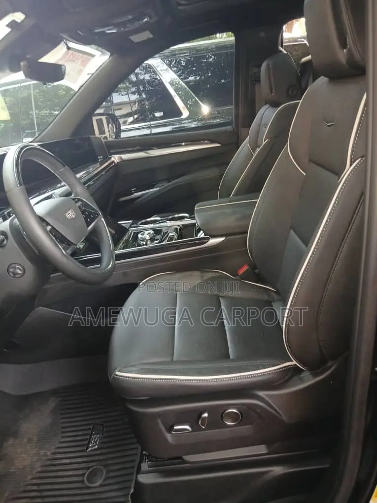 New Cadillac Escalade Platinum Luxury 2026 Black
