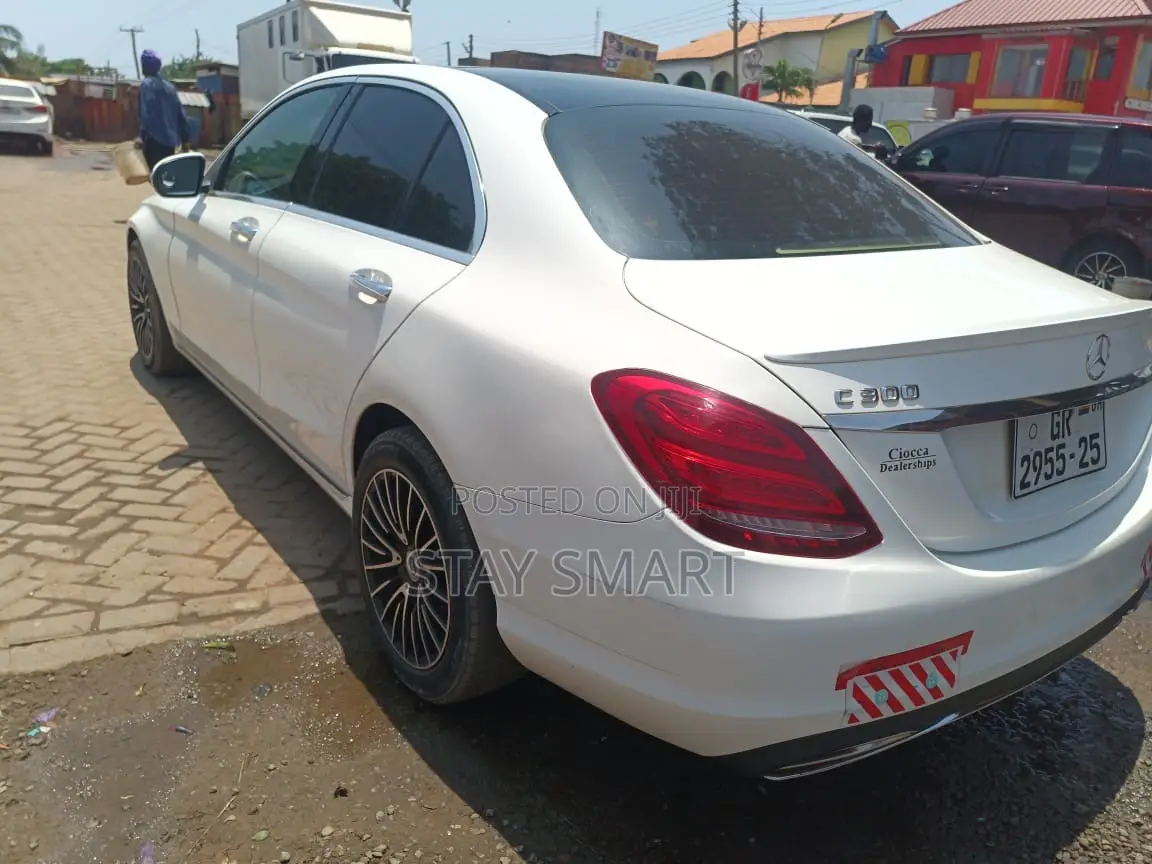 Mercedes-Benz C300 2017 White