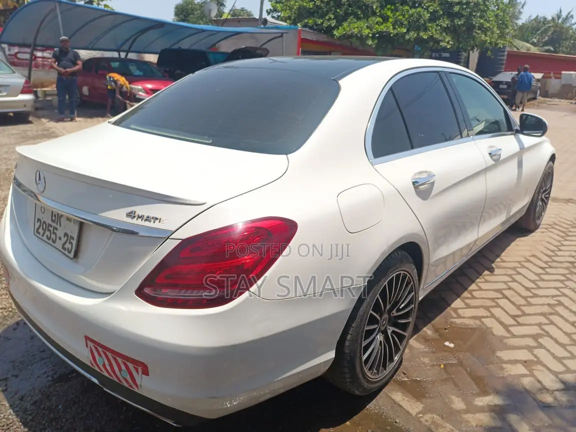 Mercedes-Benz C300 2017 White