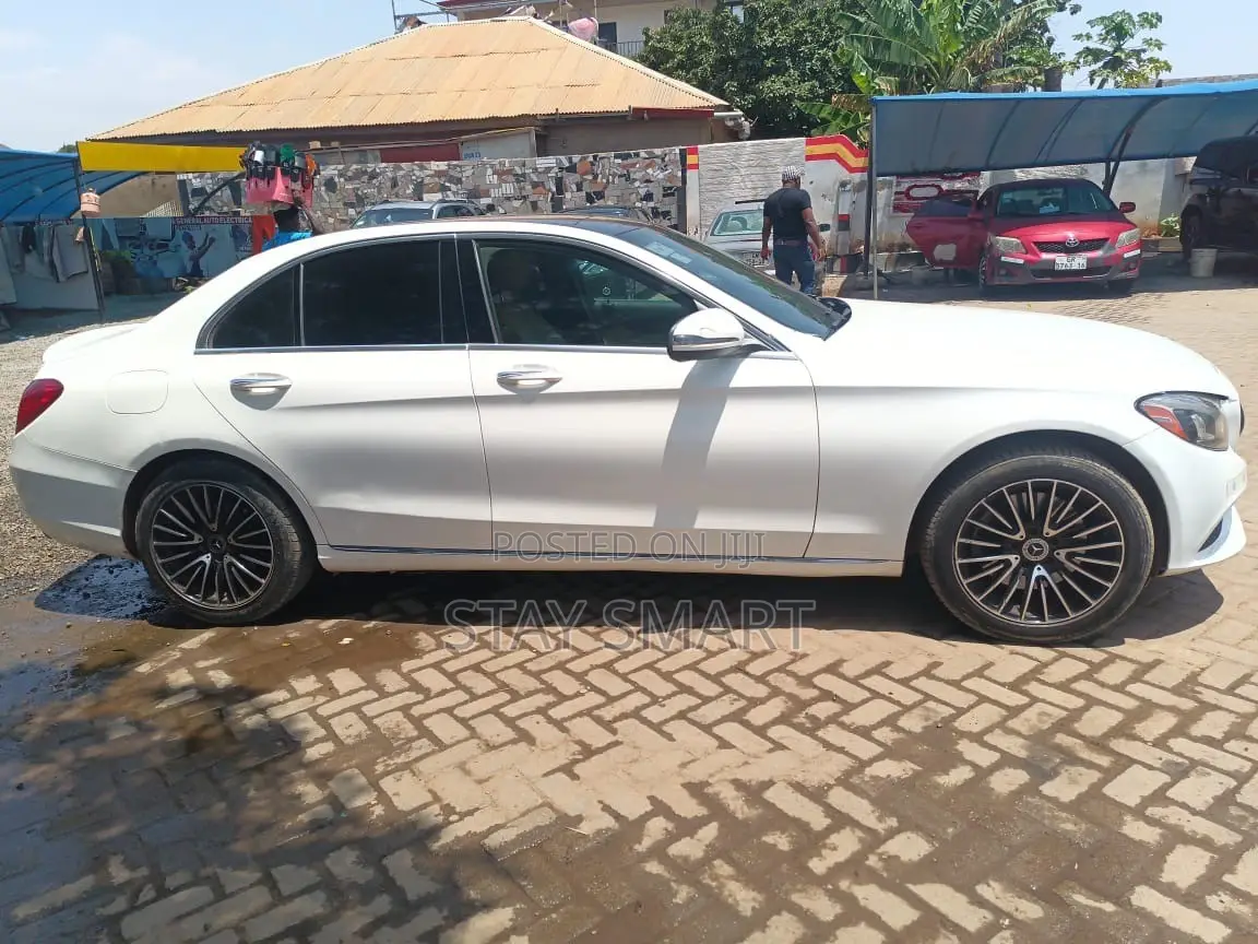 Mercedes-Benz C300 2017 White