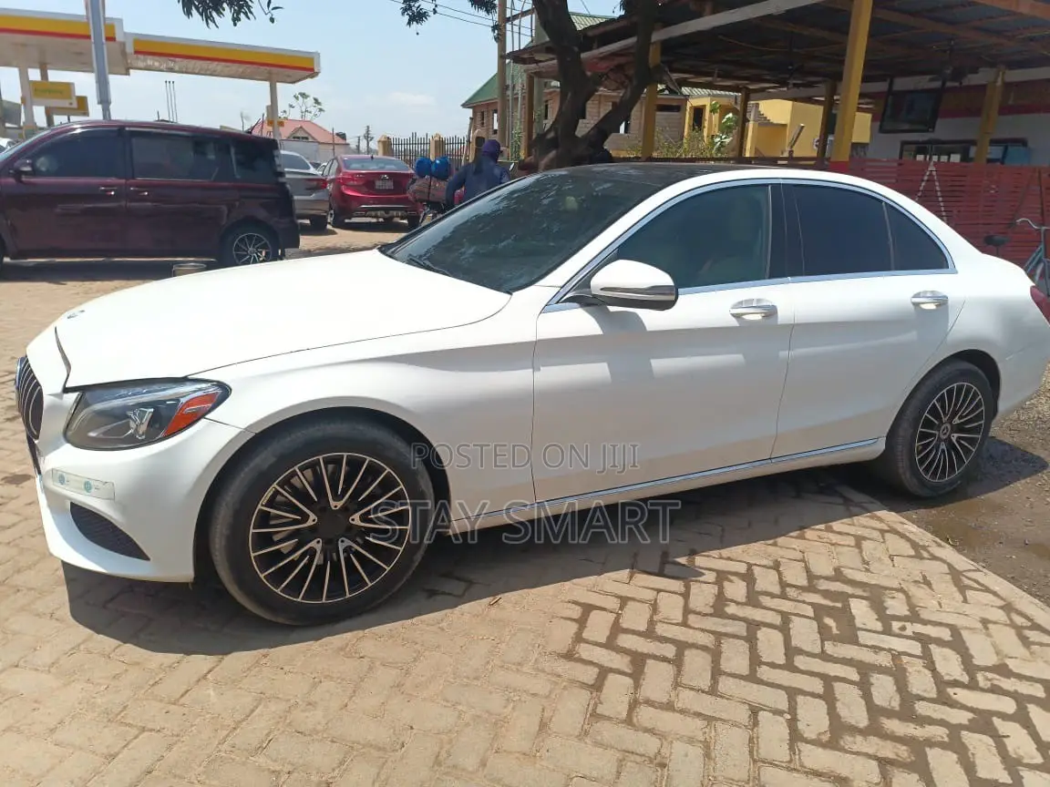Mercedes-Benz C300 2017 White