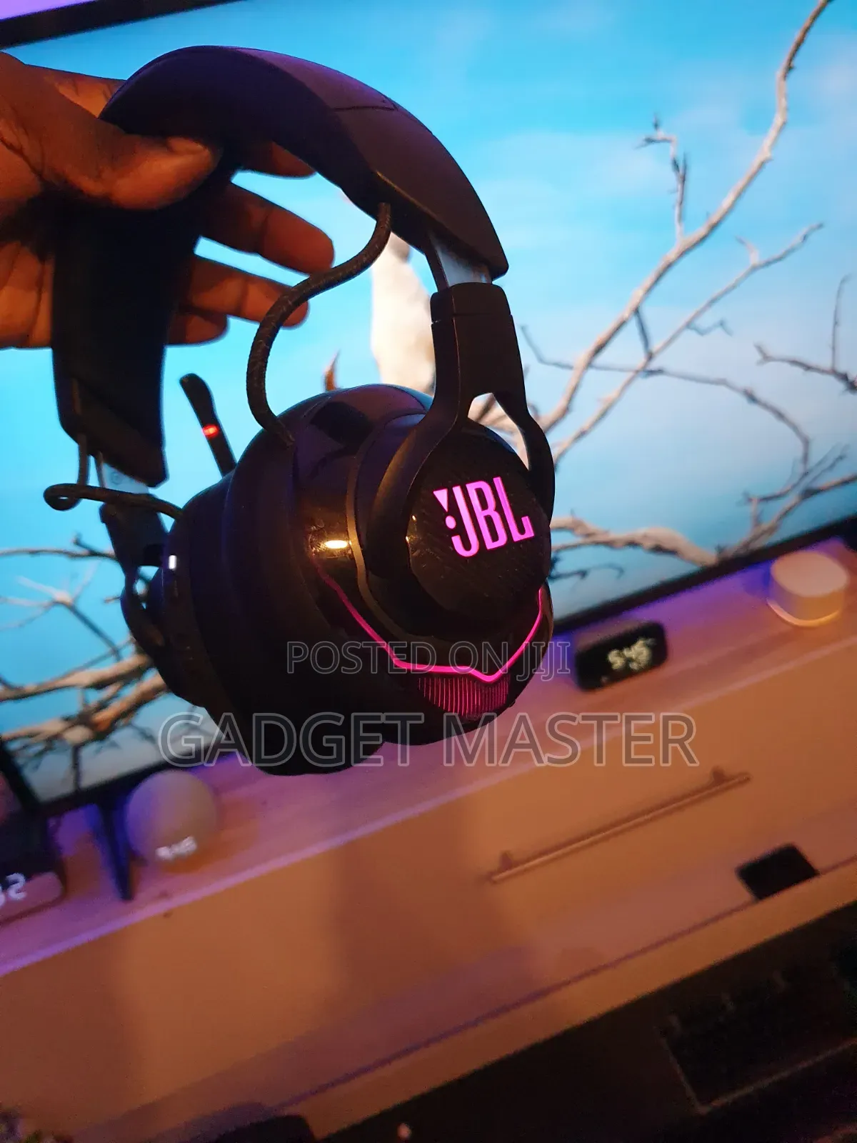 JBL Quantum 910 Wireless Gaming Headset