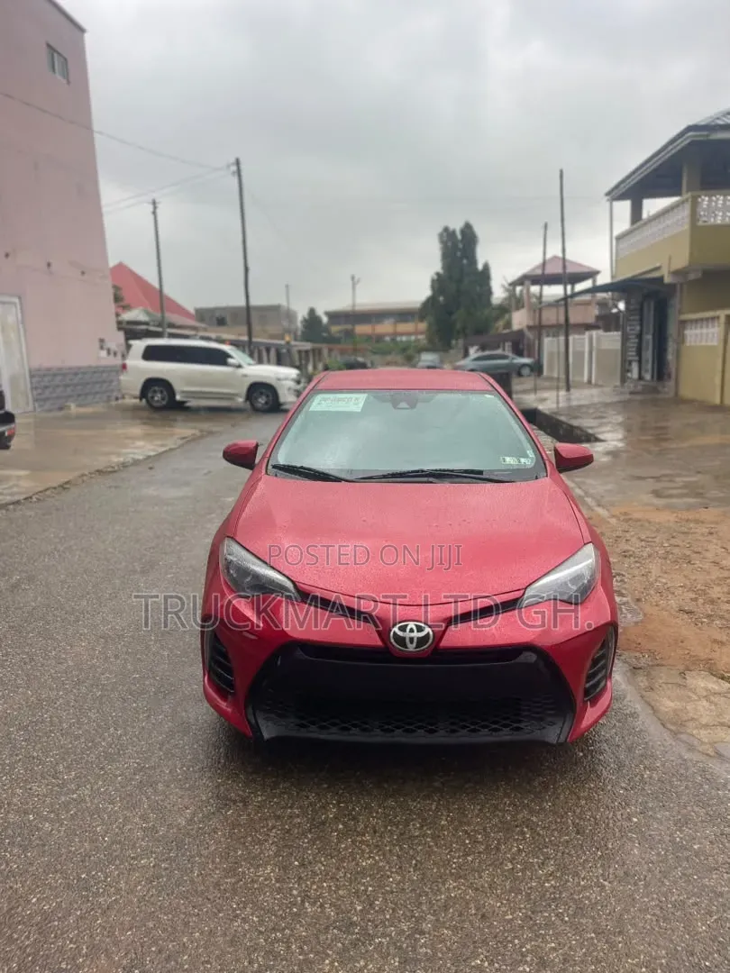 Toyota Corolla LE Eco (1.8L 4cyl 2A) 2018 Red
