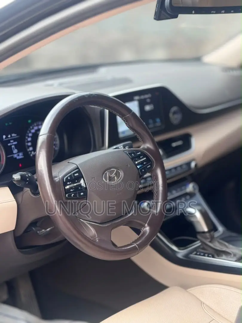 Hyundai Grandeur 2018 Black