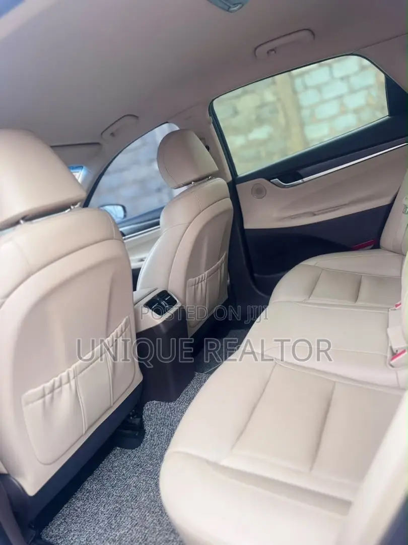 Hyundai Grandeur 2018 Black