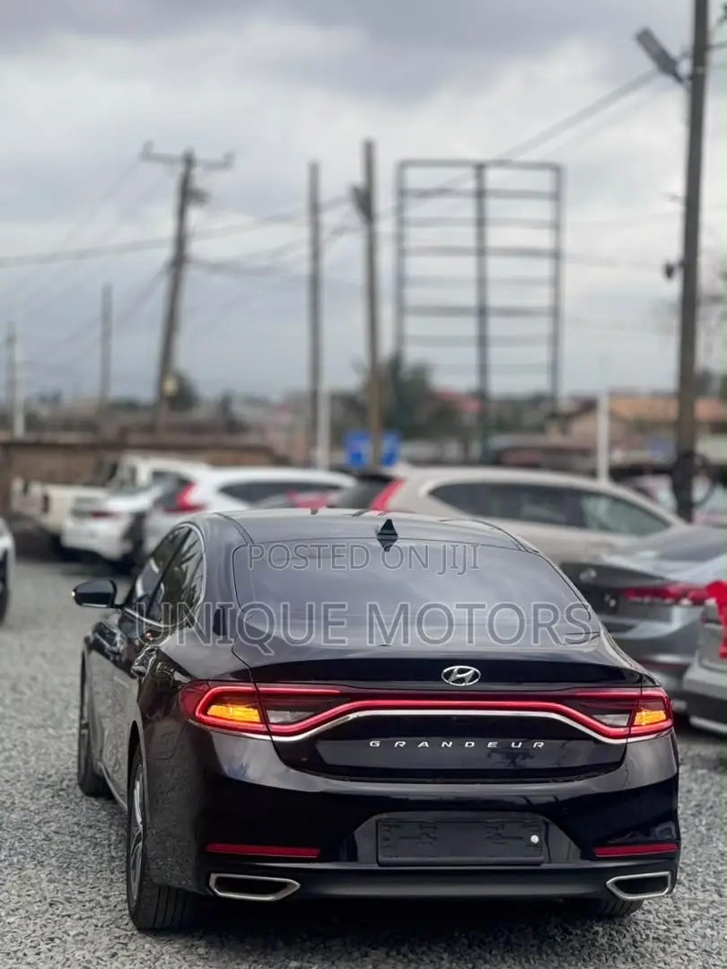 Hyundai Grandeur 2018 Black