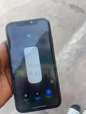 Apple iPhone XR 64 GB Black