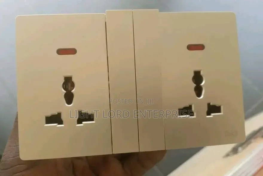 Shiny Gold Double Socket 13Am