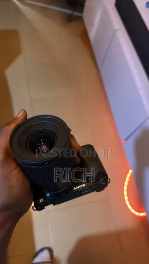 Sigma 16mm 1.4 Lens