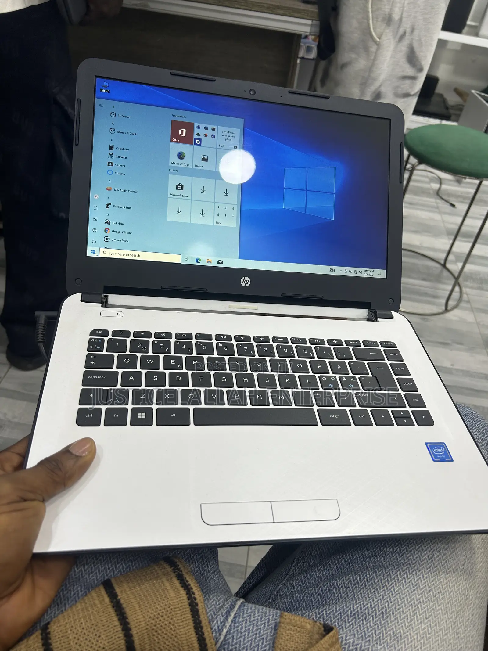 Laptop HP 15 2GB Intel Celeron SSD 32GB