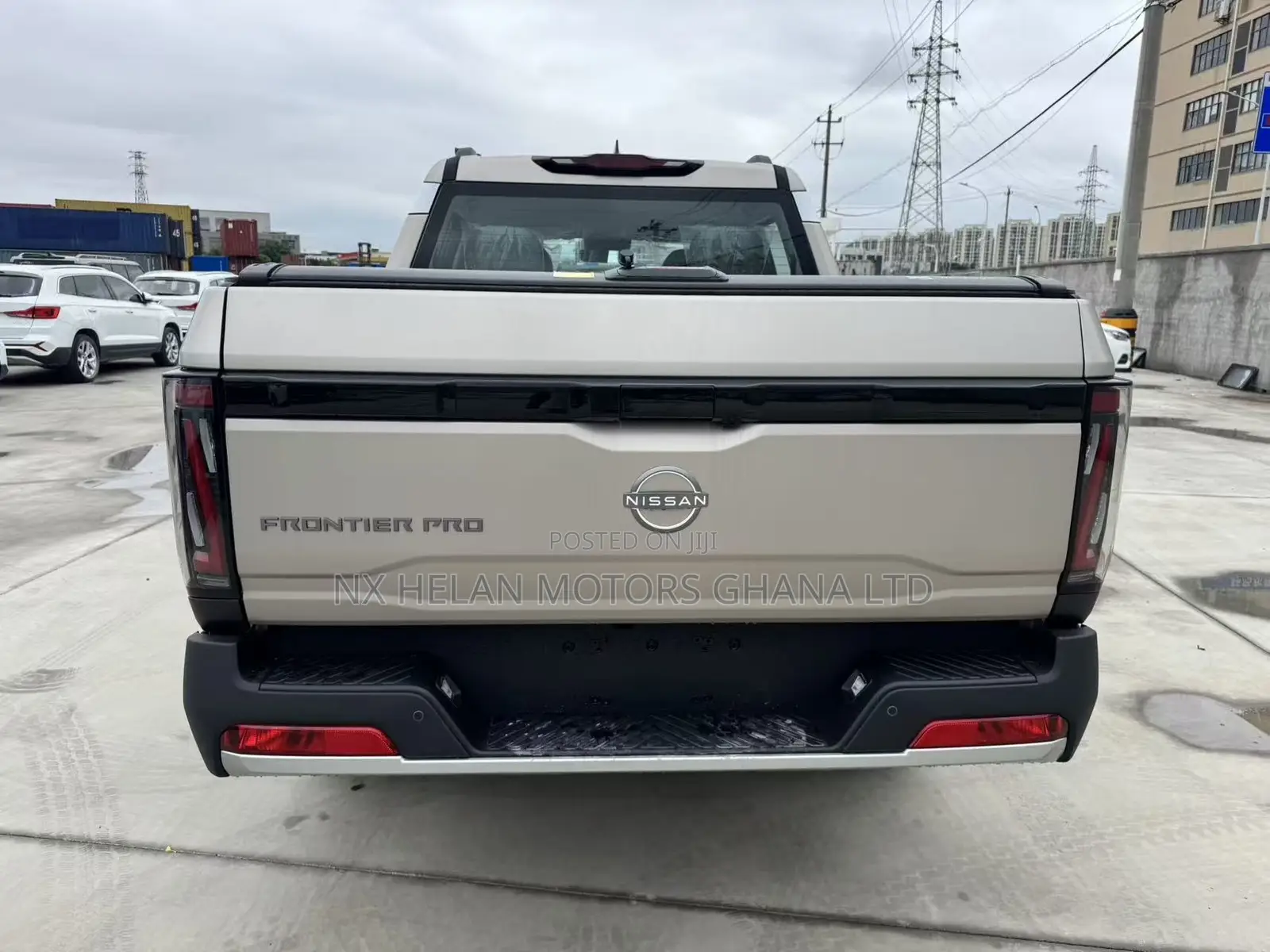 New Nissan Z9 2025 Gold