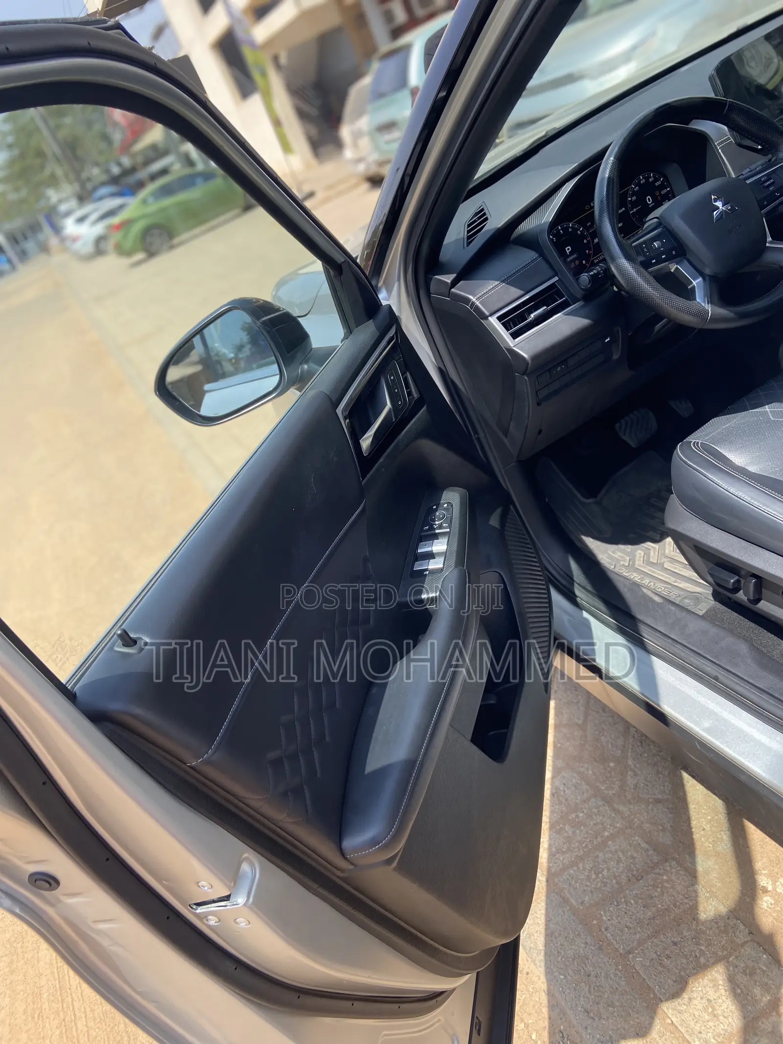 Mitsubishi Outlander SEL 2024 Gray